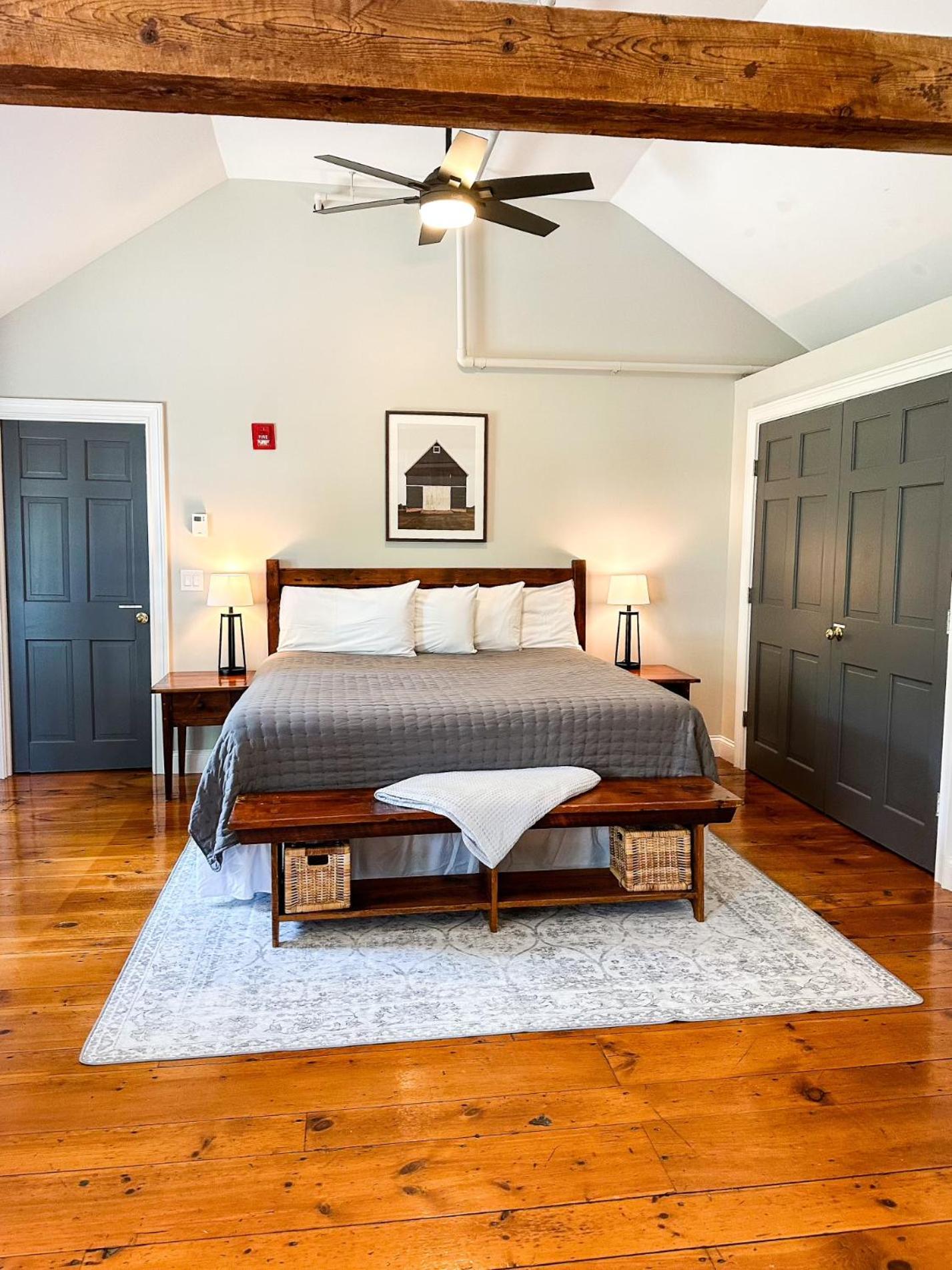 The Black Walnut Inn Amherst Dış mekan fotoğraf