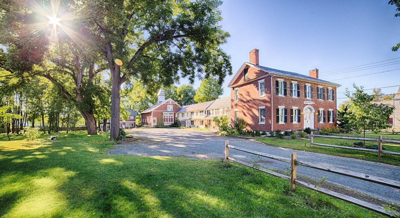The Black Walnut Inn Amherst Dış mekan fotoğraf